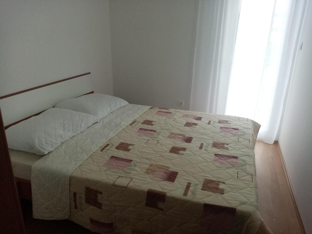 Pave Apartment Betina  Bagian luar foto