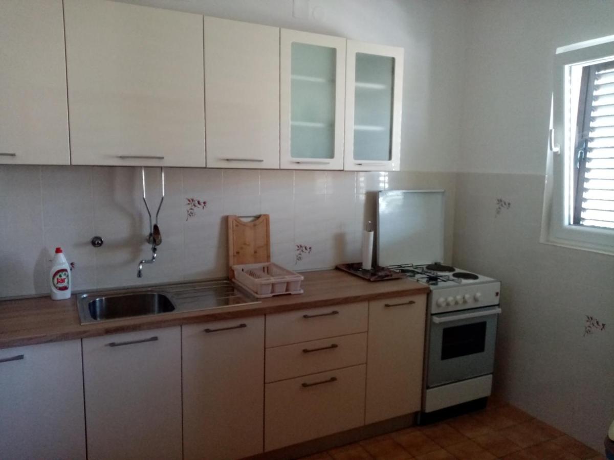 Pave Apartment Betina  Bagian luar foto