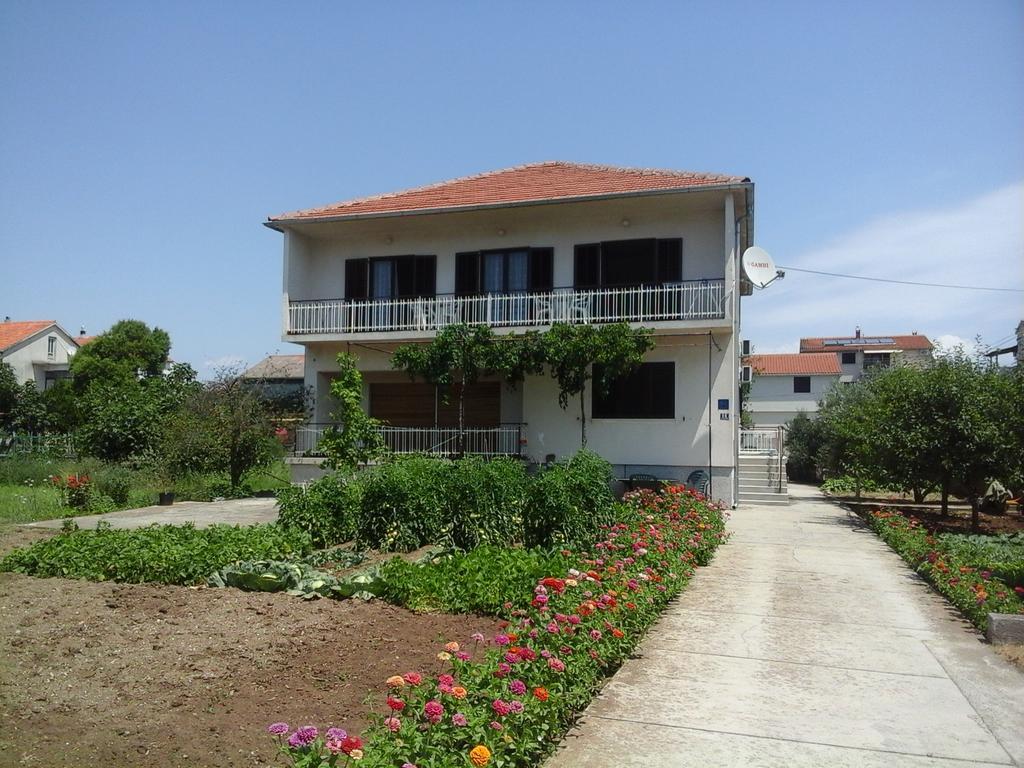 Pave Apartment Betina  Bagian luar foto
